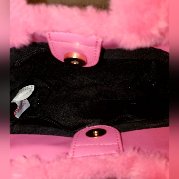 Barbie Purse Barbie X Skinny Dip Fuzzy Fluffy Tote NWT - Picture 5 of 9